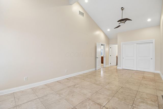 48 Rosebraugh Circle E, Buckeye Lake, OH 43008