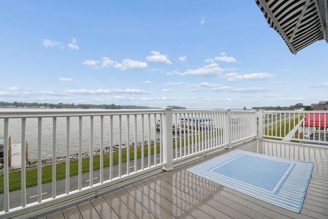 48 Rosebraugh Circle E, Buckeye Lake, OH 43008