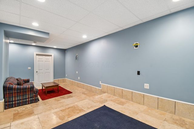 48 Rosebraugh Circle E, Buckeye Lake, OH 43008