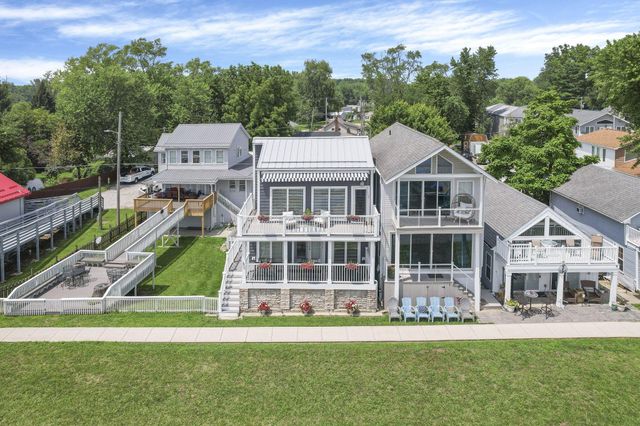 48 Rosebraugh Circle E, Buckeye Lake, OH 43008