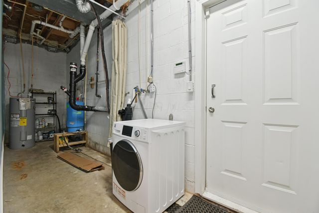 48 Rosebraugh Circle E, Buckeye Lake, OH 43008