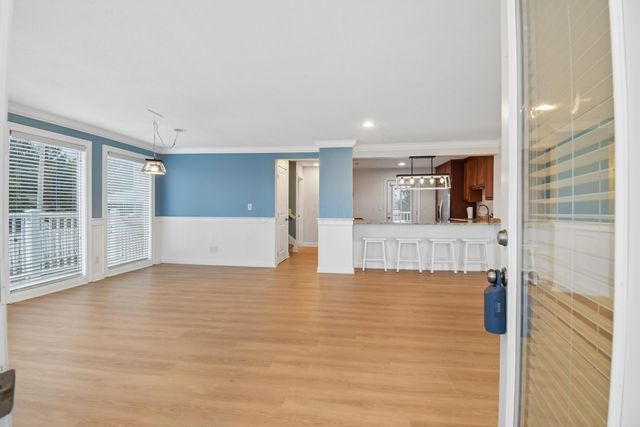 48 Rosebraugh Circle E, Buckeye Lake, OH 43008