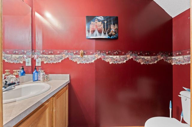 2196 Flamingo Drive, Shakopee, MN 55379