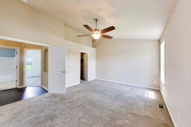 3738 W 68th Avenue, Merrillville, IN 46410
