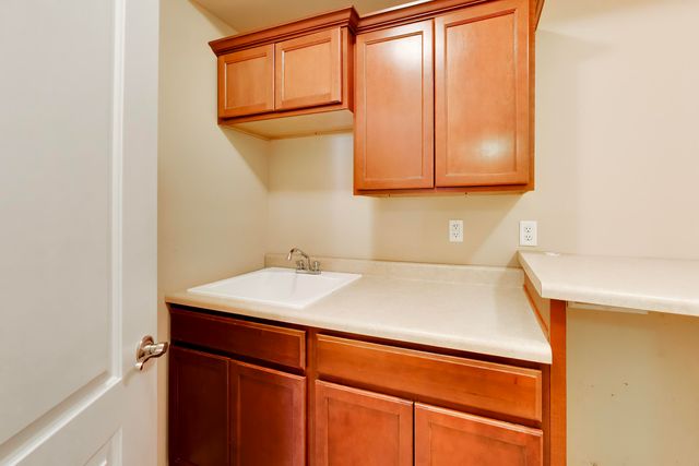 3738 W 68th Avenue, Merrillville, IN 46410