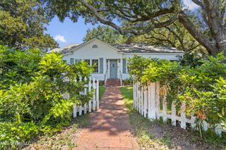 1622 Henderson Avenue, Gulfport, MS 39501