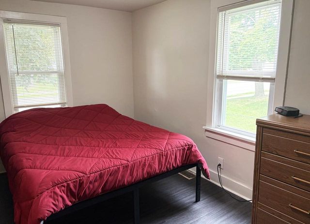 1501 N SUMMIT STREET, Appleton, WI 54914
