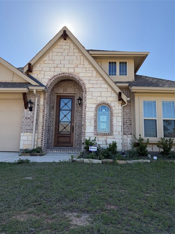 9141 Rock Nettle Drive, Fort Worth, TX 76131