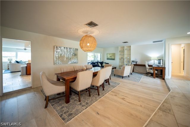 191 Torrey Pines PT, Naples, FL 34113
