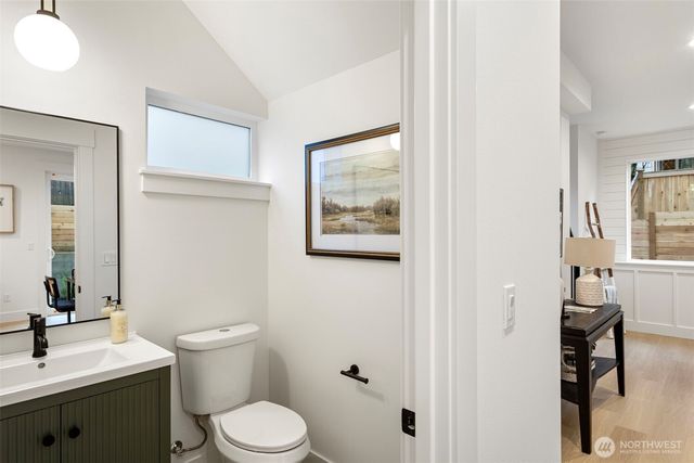 9513 132nd Avenue NE, Kirkland, WA 98033