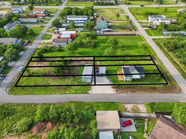 246 18th Street, San Leon, TX 77539