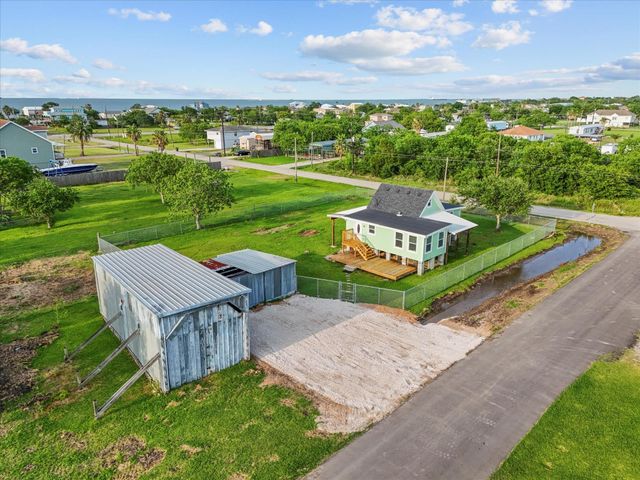 246 18th Street, San Leon, TX 77539