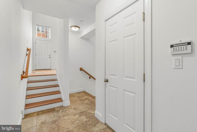 1004 N BODINE ST, Philadelphia, PA 19123