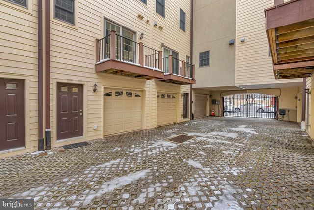 1004 N BODINE ST, Philadelphia, PA 19123