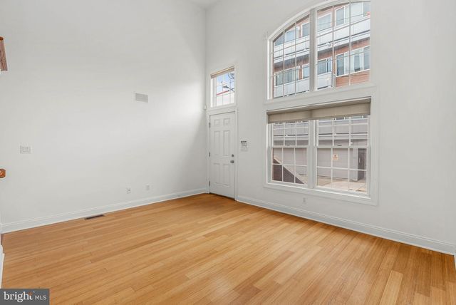 1004 N BODINE ST, Philadelphia, PA 19123