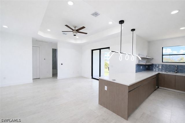 211 NW 25th AVE, Cape Coral, FL 33993