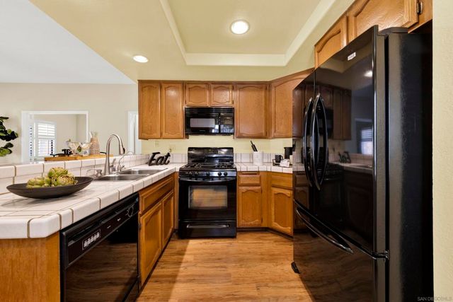 11458 Madera Rosa, San Diego, CA 92124
