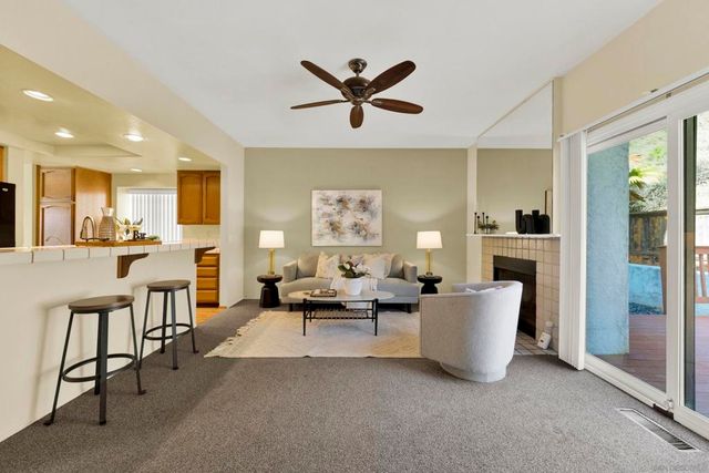 11458 Madera Rosa, San Diego, CA 92124