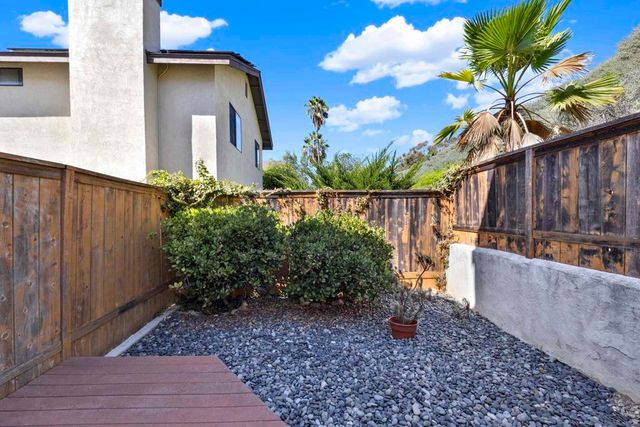11458 Madera Rosa, San Diego, CA 92124
