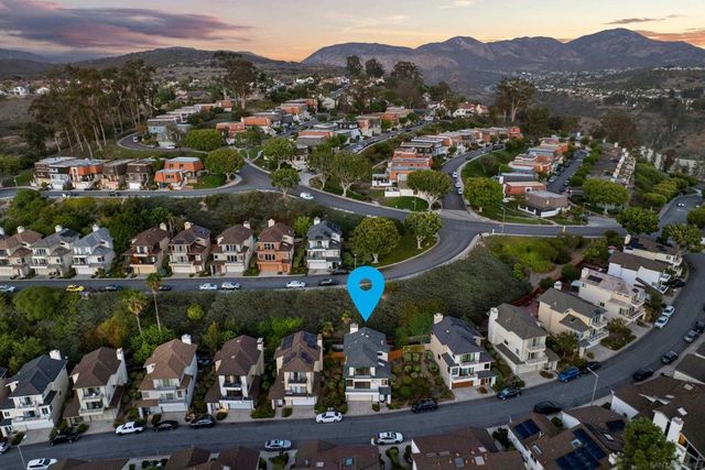 11458 Madera Rosa, San Diego, CA 92124