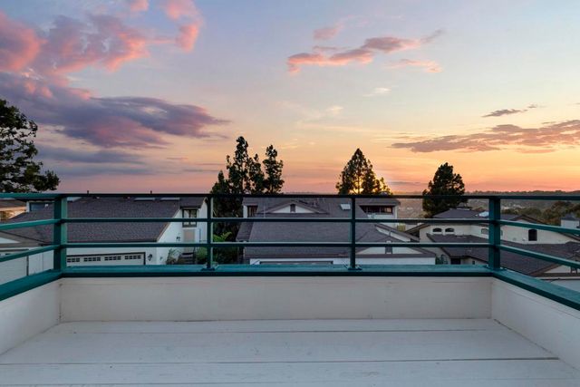 11458 Madera Rosa, San Diego, CA 92124