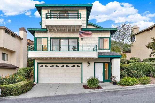 11458 Madera Rosa, San Diego, CA 92124