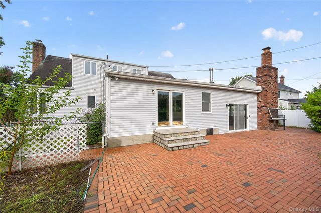 146 Longwood Avenue, Westbury, NY 11590