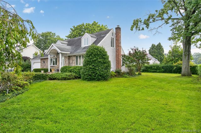 146 Longwood Avenue, Westbury, NY 11590
