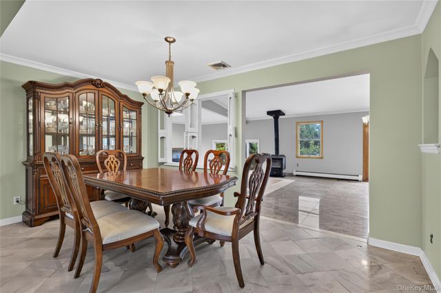 146 Longwood Avenue, Westbury, NY 11590