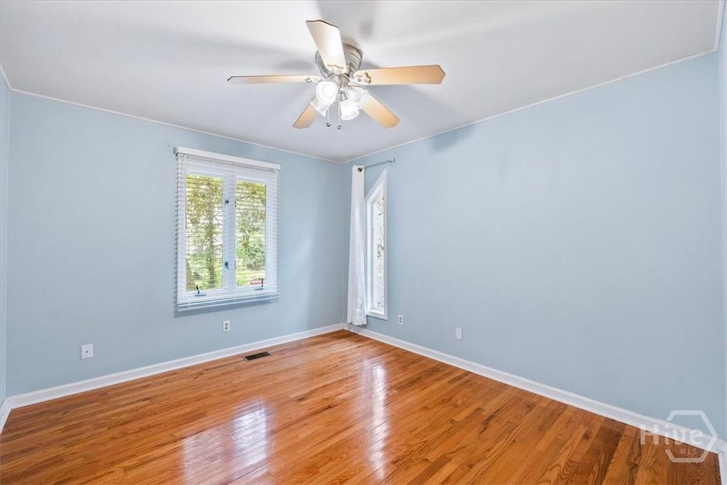 Image 17 of property listing at 12 Moss Pointe Court, Savannah, GA 31410