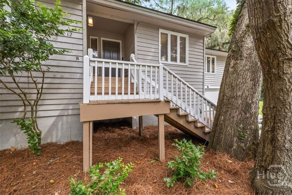 Image 27 of property listing at 12 Moss Pointe Court, Savannah, GA 31410