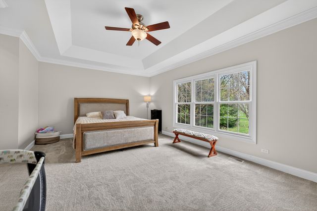 19N055 Woodview Parkway, Hampshire, IL 60140