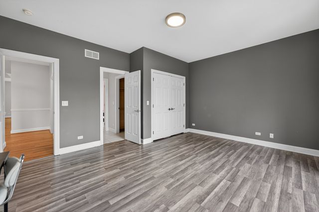 19N055 Woodview Parkway, Hampshire, IL 60140