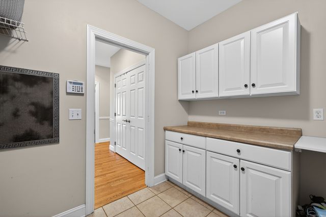 19N055 Woodview Parkway, Hampshire, IL 60140