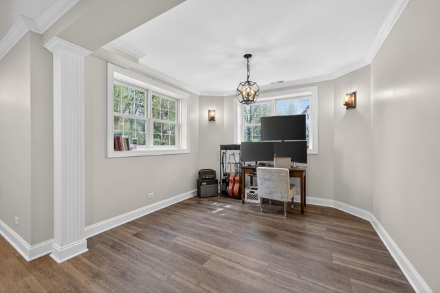 19N055 Woodview Parkway, Hampshire, IL 60140
