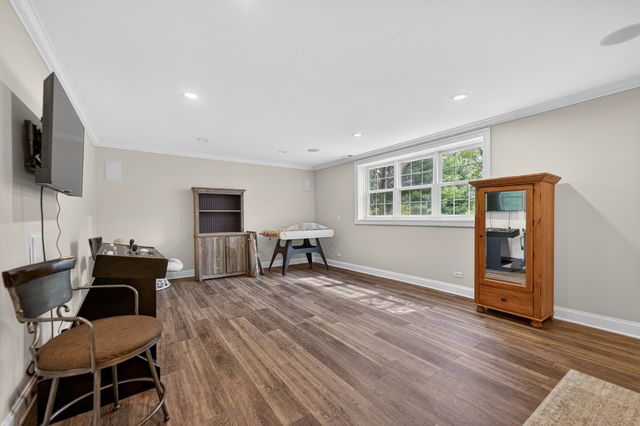 19N055 Woodview Parkway, Hampshire, IL 60140