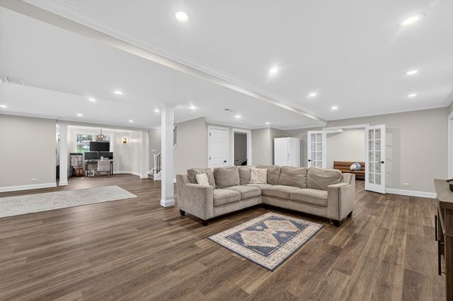 19N055 Woodview Parkway, Hampshire, IL 60140