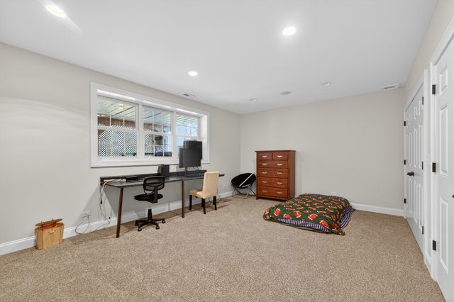 19N055 Woodview Parkway, Hampshire, IL 60140
