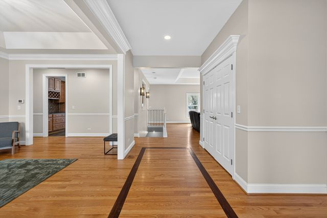 19N055 Woodview Parkway, Hampshire, IL 60140