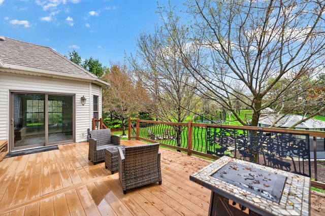 19N055 Woodview Parkway, Hampshire, IL 60140