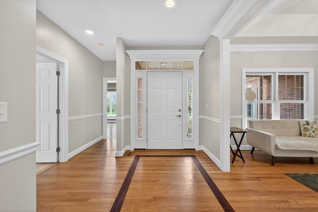 19N055 Woodview Parkway, Hampshire, IL 60140