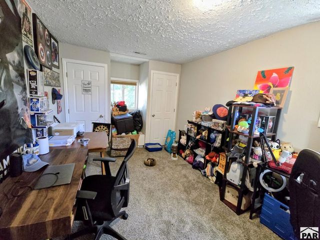 920 Carteret Ave, Pueblo, CO 81004