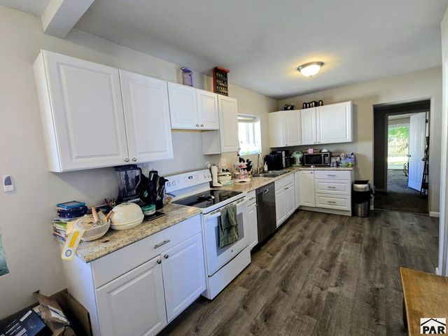 920 Carteret Ave, Pueblo, CO 81004