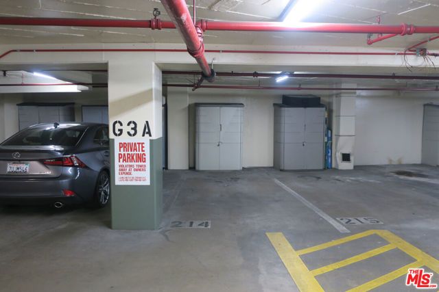 7250 FRANKLIN Avenue 801, Los Angeles, CA 90046