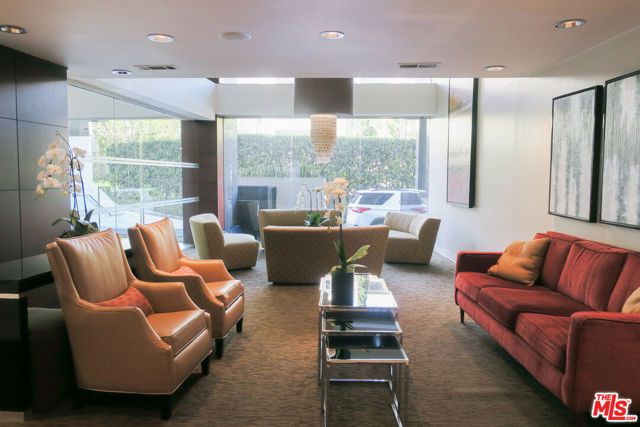 7250 FRANKLIN Avenue 801, Los Angeles, CA 90046