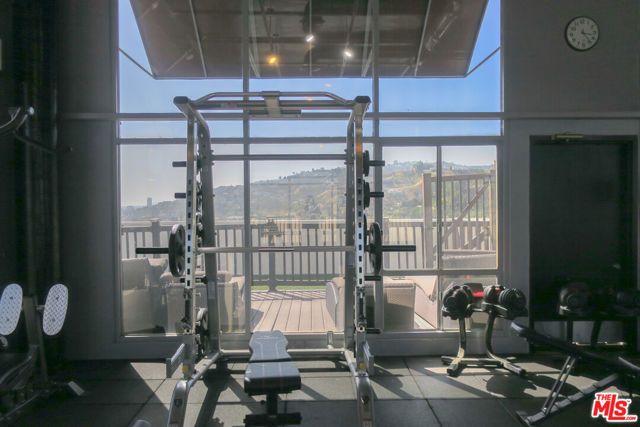 7250 FRANKLIN Avenue 801, Los Angeles, CA 90046