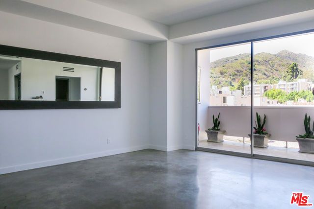 7250 FRANKLIN Avenue 801, Los Angeles, CA 90046