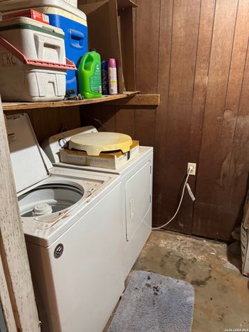 504 N Cedar, Pearsall, TX 78061