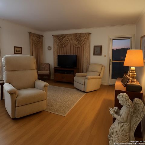 504 N Cedar, Pearsall, TX 78061