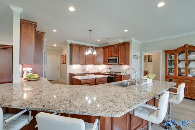 7619 Flint Crossing Circle, Owens Cross Roads, AL 35763